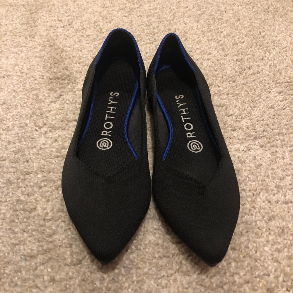 Pointed toe Rothy’s